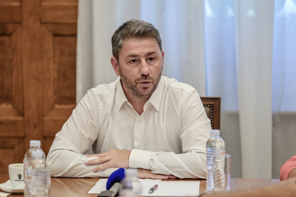 ΠΑΣΟΚ: Να ανασταλεί η χρηματοδότηση των Σπαρτιατών