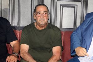 Βασίλης Καρράς: Η πρώτη επίσημη ανακοίνωση για την κατάσταση της υγείας του