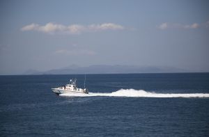 Σάμος: Επεισοδιακή καταδίωξη ταχύπλοου – Συνελήφθη ο χειριστής του