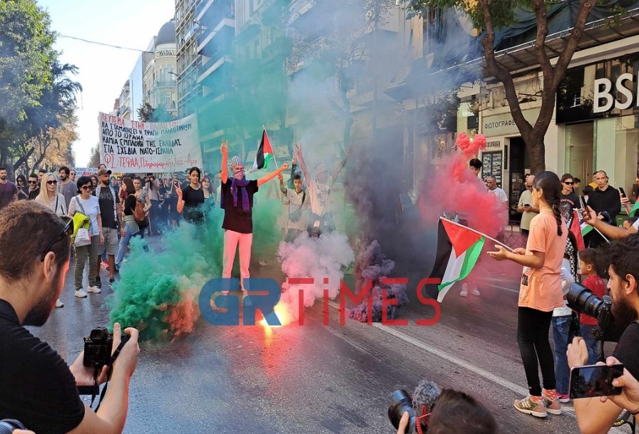 Θεσσαλονίκη: Συγκέντρωση και πορεία με πανό και συνθήματα υπέρ του λαού της Παλαιστίνης