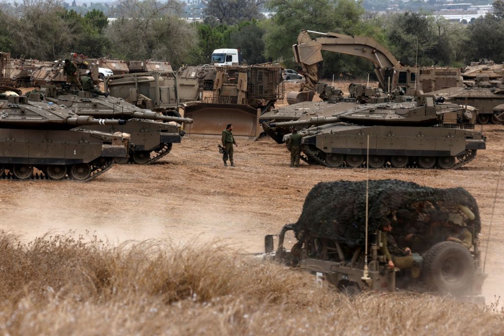 Πόλεμος Ισραήλ – Χαμάς: Λίγο πριν τη χερσαία επέμβαση ο ισραηλινός στρατός