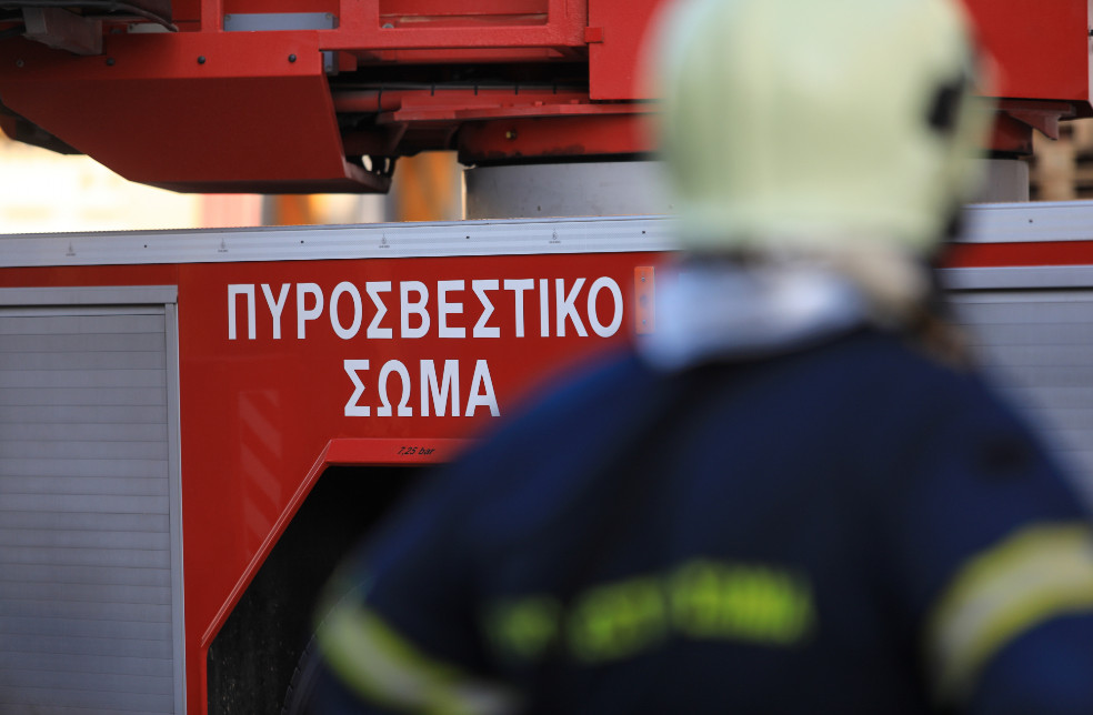 Φωτιά σε ισόγειο διαμέρισμα – Στο νοσοκομείο μητέρα και παιδί