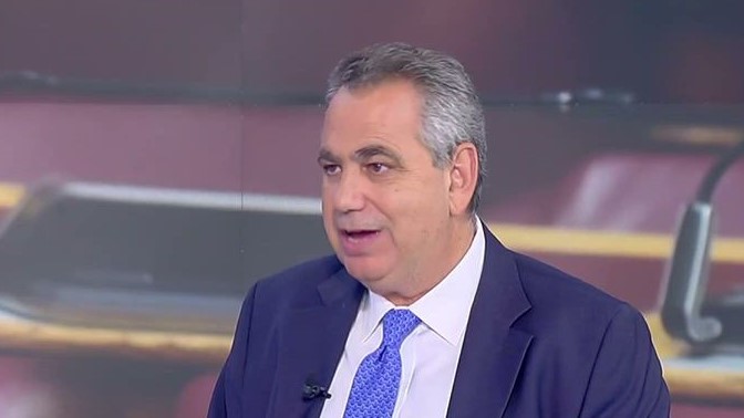 Βασίλης Χιώτης: Σάλος με το ομοφοβικό σχόλιο για τον Κασσελάκη, την Καλαμάτα και τα σύκα