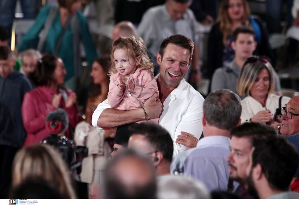 Γράφει «φουλ» νέα μέλη στον ΣΥΡΙΖΑ ο Κασσελάκης