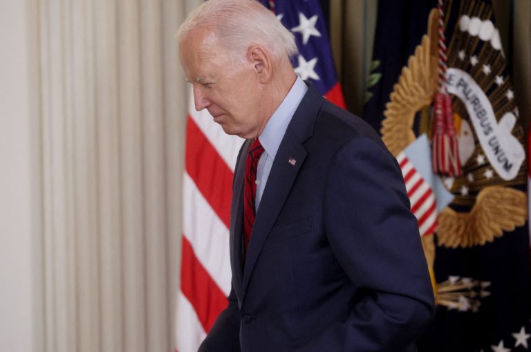 Ο Μπάιντεν μίλησε με τις δύο Αμερικανίδες ομήρους που απελευθέρωσε η Χαμάς