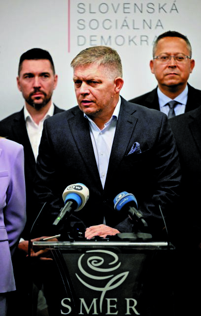 Αναζητεί συμμάχους για να σχηματίσει κυβέρνηση