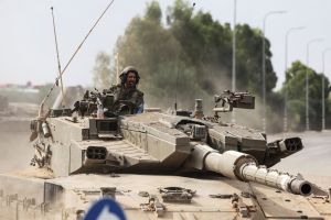 Ξεκίνησε η επίθεση με ρουκέτες στην Ασκελόν