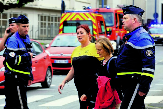 Σκότωσε έναν καθηγητή και τραυμάτισε άλλους δύο