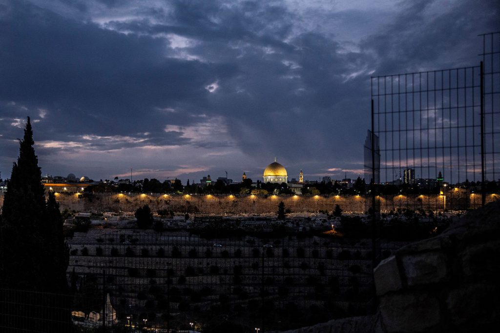 Ισραήλ: «Η Χαμάς απόψε θα νιώσει την οργή μας» λέει ο στρατός – «Σας περιμένουμε» απαντά η Χαμάς