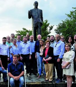 Συμβολισμοί και μηνύματα από το Καλέντζι