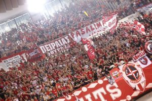 Θύρα 7: «Προστατεύουμε την ομάδα μας και δεν δίνουμε αξία στον φιλοχρήματο ηθοποιό»