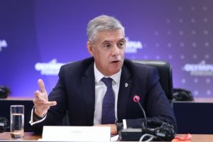 Στο όριο της επανεκλογής από τον πρώτο γύρο ο Αγοραστός στην περιφέρεια Θεσσαλίας