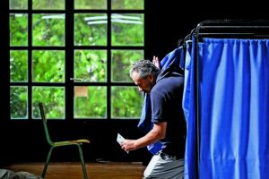 Σαν να μην πέρασαν… τρεις μήνες