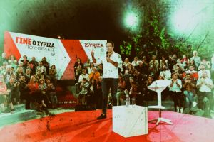 Μικροί εμφύλιοι στην αυλή της Κουμουνδούρου