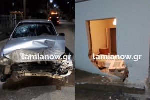 Λαμία: Απίστευτο τροχαίο με Ι.Χ που προσέκρουσε σε τοίχο σπιτιού και τον γκρέμισε