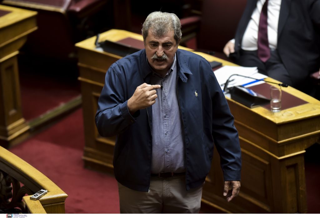 Ο Πολάκης επιτέθηκε σε γελοιογράφο επειδή ενοχλήθηκε από σκίτσο του