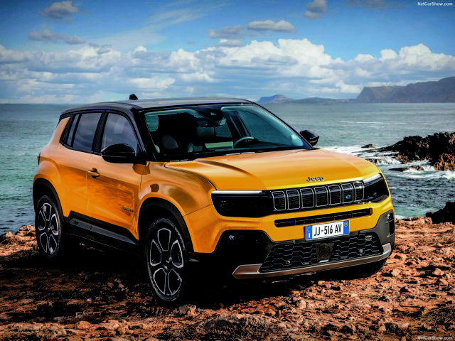 JEEP AVENGER: ΠΟΥΛΑΕΙ ΤΟ ΗΛΕΚΤΡΙΚΟ SUV