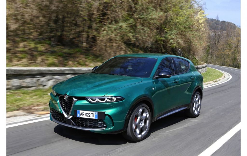 Alfa Romeo Tonale Hybrid 160 VGT Ti: Η υβριδική εκδοχή που γκαζώνει