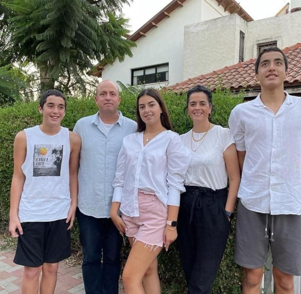 Ισραήλ: Ξεκληρίστηκε 5μελής οικογένεια σε κιμπούτς – Βρέθηκαν αγκαλιασμένοι σε κρεβάτι