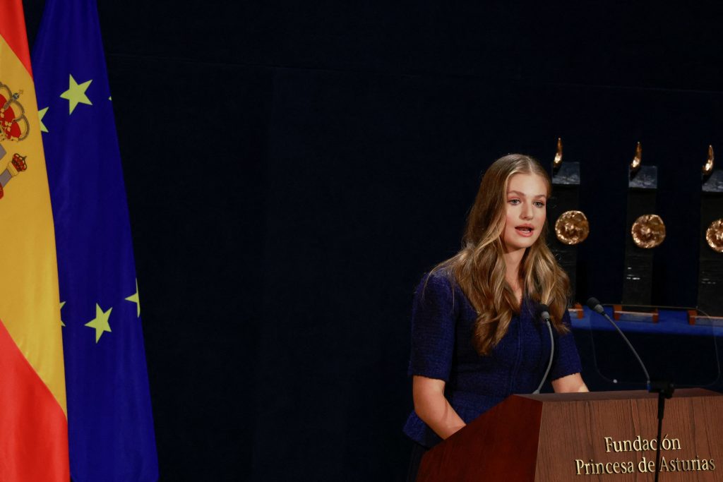 Ισπανία: Η πριγκίπισσα Λεονόρ γίνεται 18 και οι Ισπανοί… χάνουν το μυαλό τους