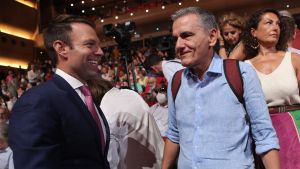 Έμμεση απάντηση Τσακαλώτου σε Κασσελάκη μέσω… βραβείου Νόμπελ