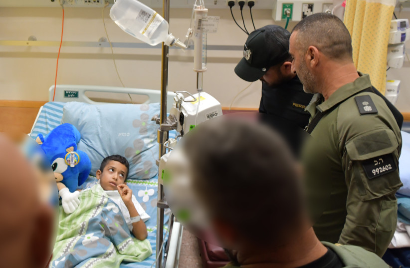 Ισραήλ: Ο πεντάχρονος που γλίτωσε από τη σφαγή της Χαμάς και θέλει να γίνει αστυνομικός