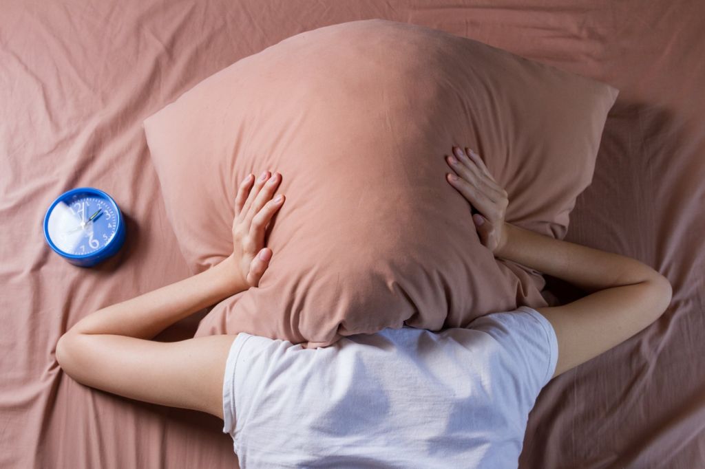 Μπορούν οι αρνητικές σκέψεις τη μέρα να επηρεάσουν τον ύπνο μας;