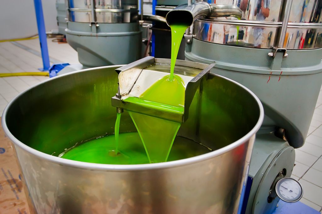 Κλοπή ελαιόλαδου στη Χαλκιδική: Μυστήριο με το πώς τρύπωσαν οι «ποντικοί»