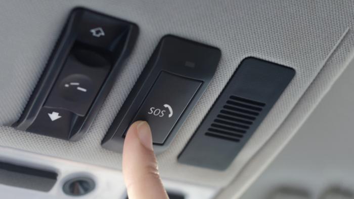 Εχεις κουμπί SOS στο αυτοκίνητο; Πως λειτουργεί και πως σώζει ζωές