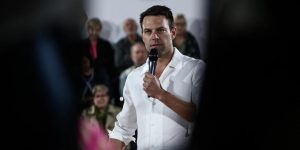 «Φίλης, Βίτσας, Σκουρλέτης θέτουν εαυτόν εκτός ΣΥΡΙΖΑ» – Ο Κασσελάκης διέγραψε ιστορικά στελέχη