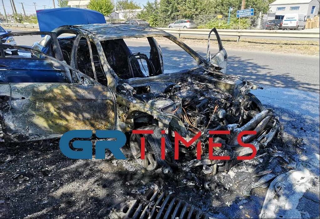 Θεσσαλονίκη: Στις φλόγες εν κινήσει ταξί