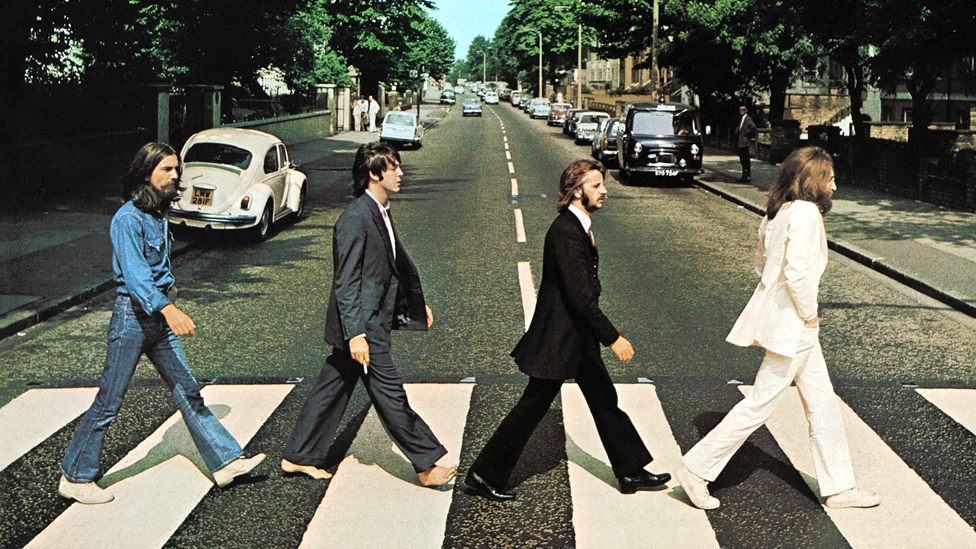 Οι Beatles επέστρεψαν στην κορυφή των τσαρτ μετά από 54 χρόνια