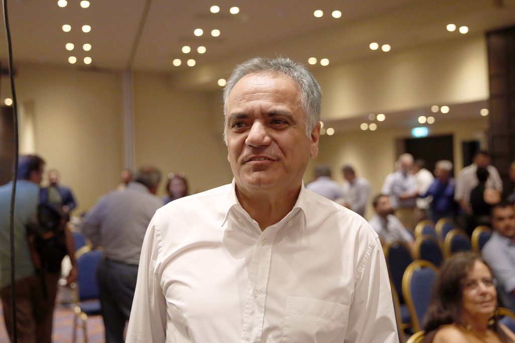 Ο Σκουρλέτης, ο «Πεν Νταλαούρα» και μια δίνη χωρίς τέλος