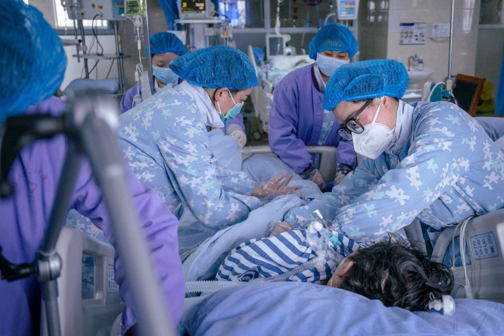 Κίνα: Όλα όσα γνωρίζουμε για τη «μυστηριώδη πνευμονία» που είναι σε έξαρση