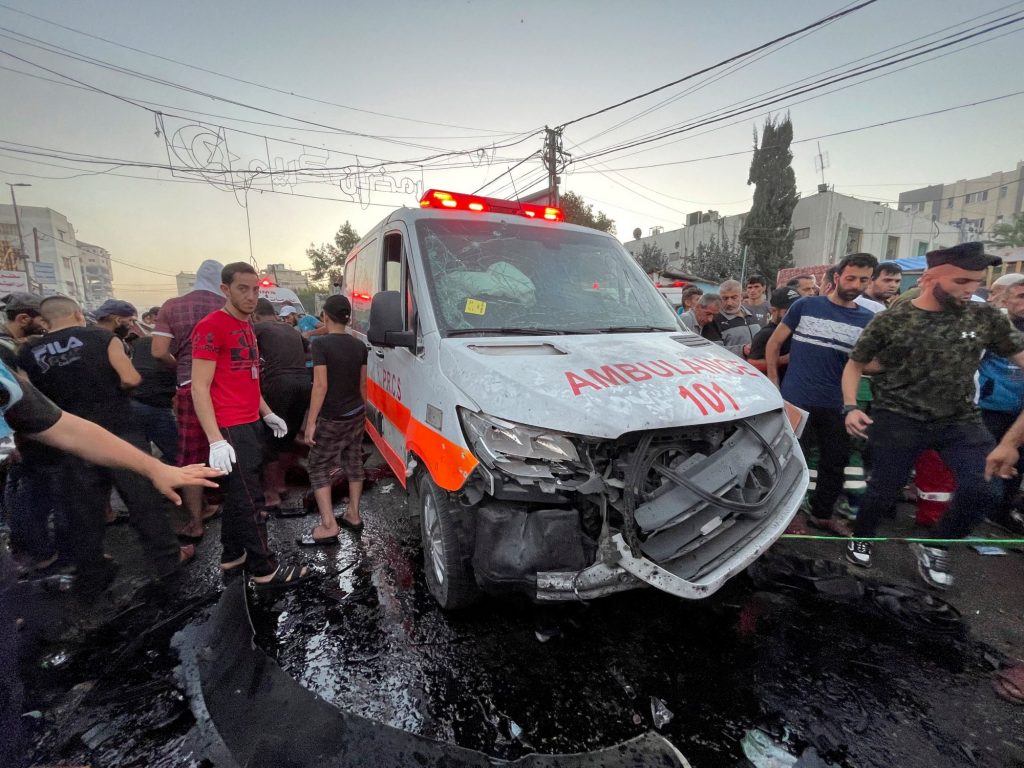 Λωρίδα της Γάζας: Ως έγκλημα πολέμου πρέπει να διερευνηθεί η ισραηλινή επίθεση σε ασθενοφόρο