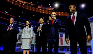 Βλέπουν πως δεν έχουν ελπίδες να ανακόψουν την προέλαση του Τραμπ