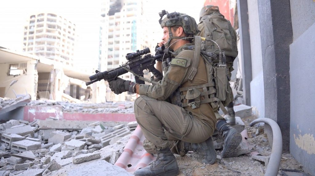 Γάζα: «Ελέγχουμε κυβερνητικά κτίρια της Χαμάς» λένε οι IDF