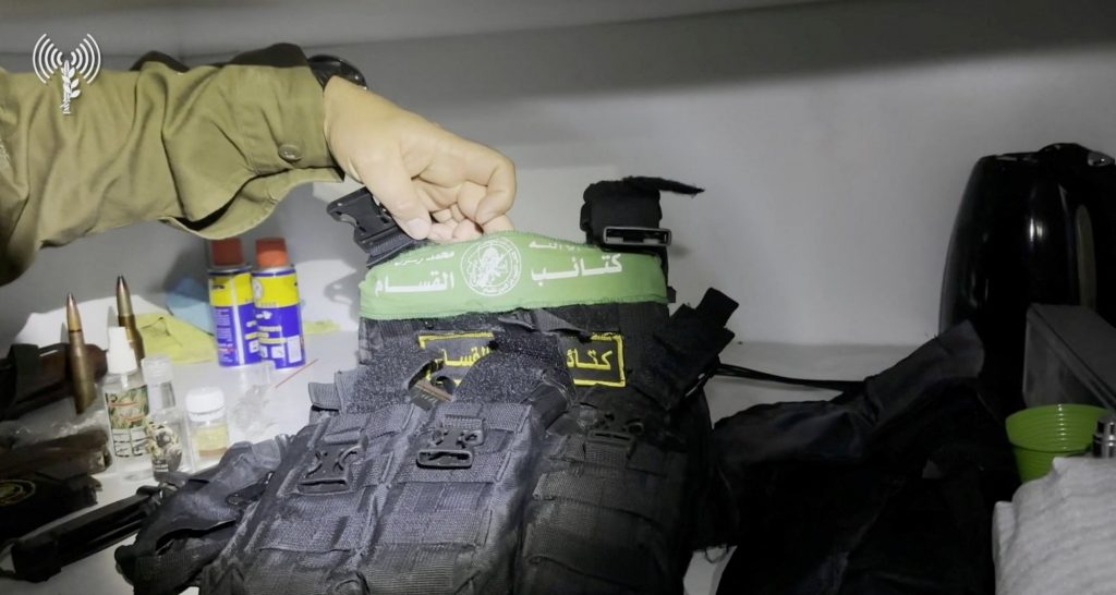 «Βρέθηκαν όπλα στο Αλ Σίφα», λέει ο ισραηλινός στρατός – Για «φάρσα» και «σκετς» μιλούν οι Παλαιστίνιοι
