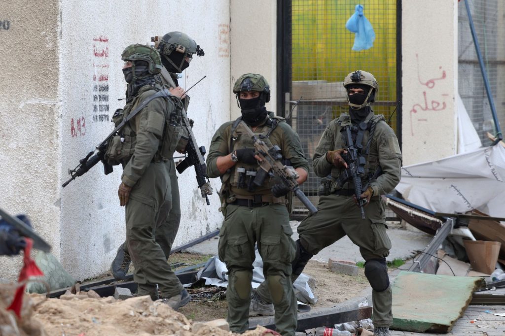 Ο λόγος που αναβλήθηκε η απελευθέρωση ομήρων στο Ισραήλ – Οι συνομιλίες στο «παρά πέντε»