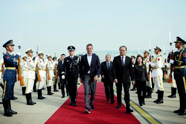 «Η Ελλάδα γέφυρα της Κίνας με την ΕΕ»