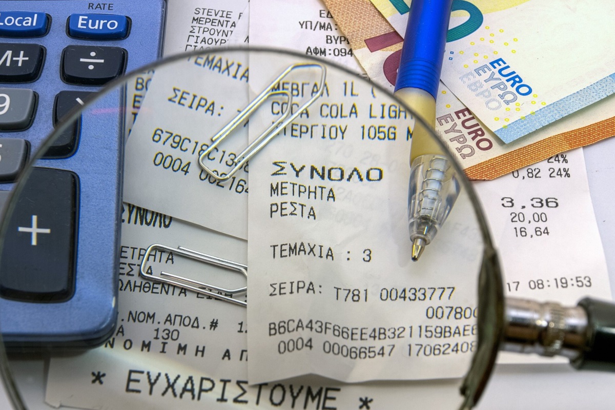 Από «κόσκινο» εκατοντάδες καταγγελίες για φοροδιαφυγή