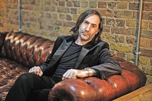 Πολ Λιντς: «Πώς να δώσεις νόημα σε έναν κόσμο αποξένωσης;»