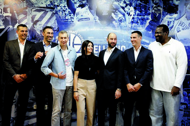 Ξανασμίγει η παρέα του 2008