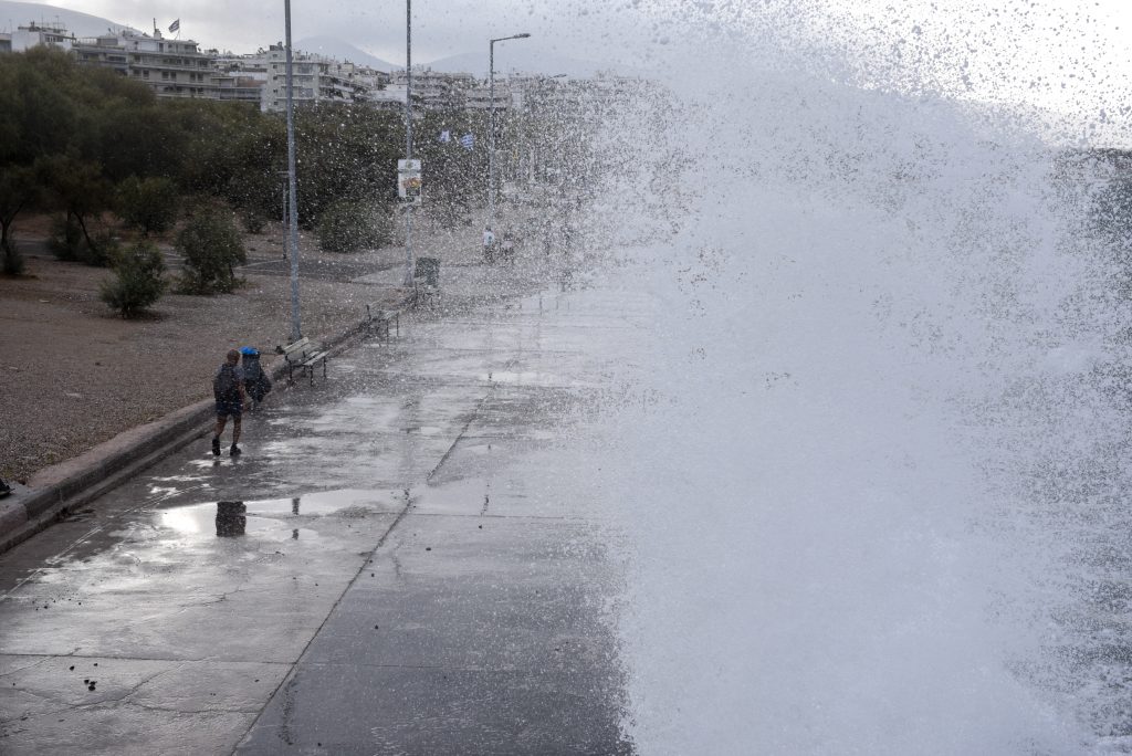 Χαλάει ο καιρός: Έρχονται ισχυρές βροχές και καταιγίδες – Προσοχή στην Αττική
