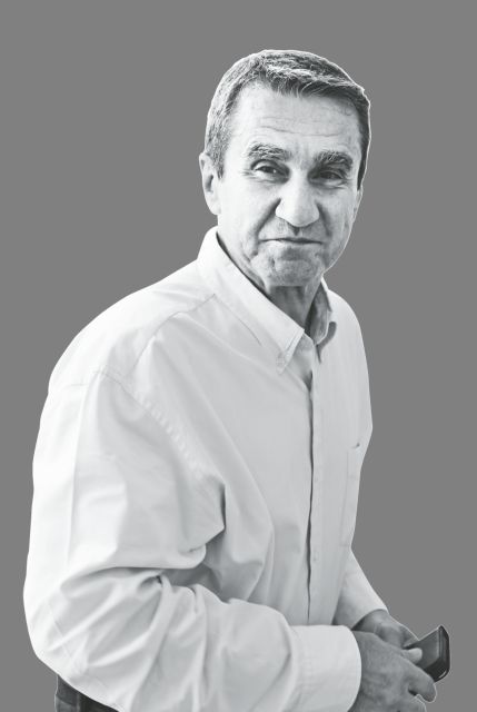 Χωρίς κομματικά δεσμά