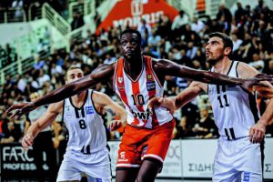 Τριπλός πύργος