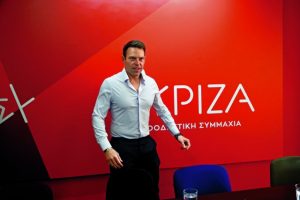 «Παραιτήσεις εντός κι εκτός»