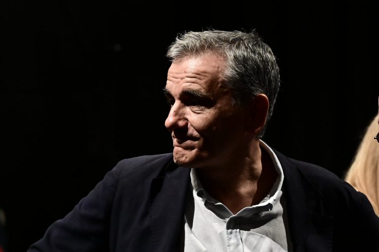 SYRIZA: Euclid Tsakalotos’ first step of breaking with the party