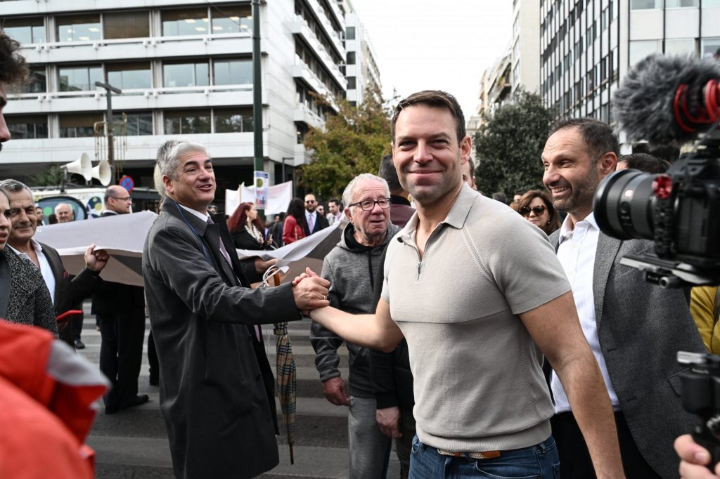 Κασσελάκης: Στη διαμαρτυρία για το φορολογικό ο πρόεδρος του ΣΥΡΙΖΑ