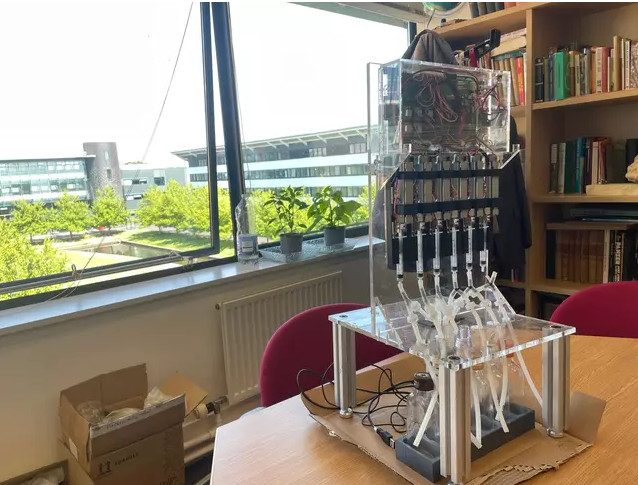 Αγγλία: Επαναστατική συσκευή θα επιτρέπει να «δοκιμάζουμε» φαγητό από την τηλεόραση